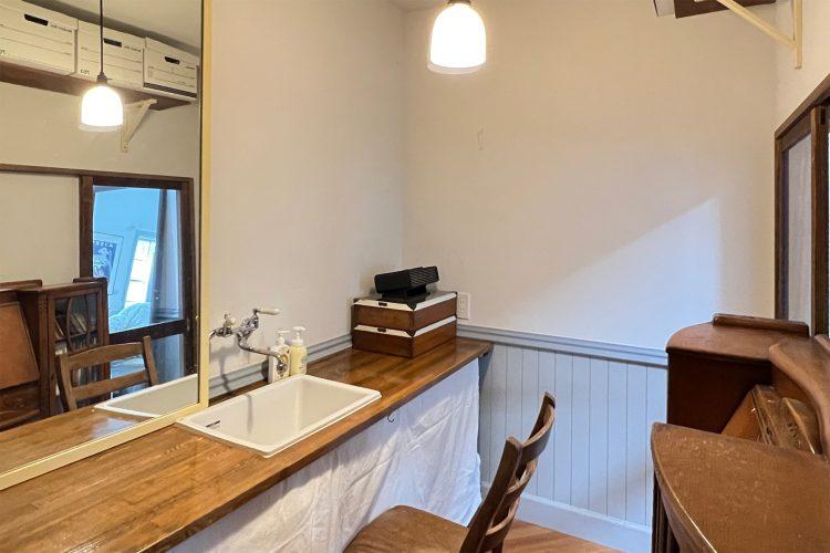 2F メイクルーム