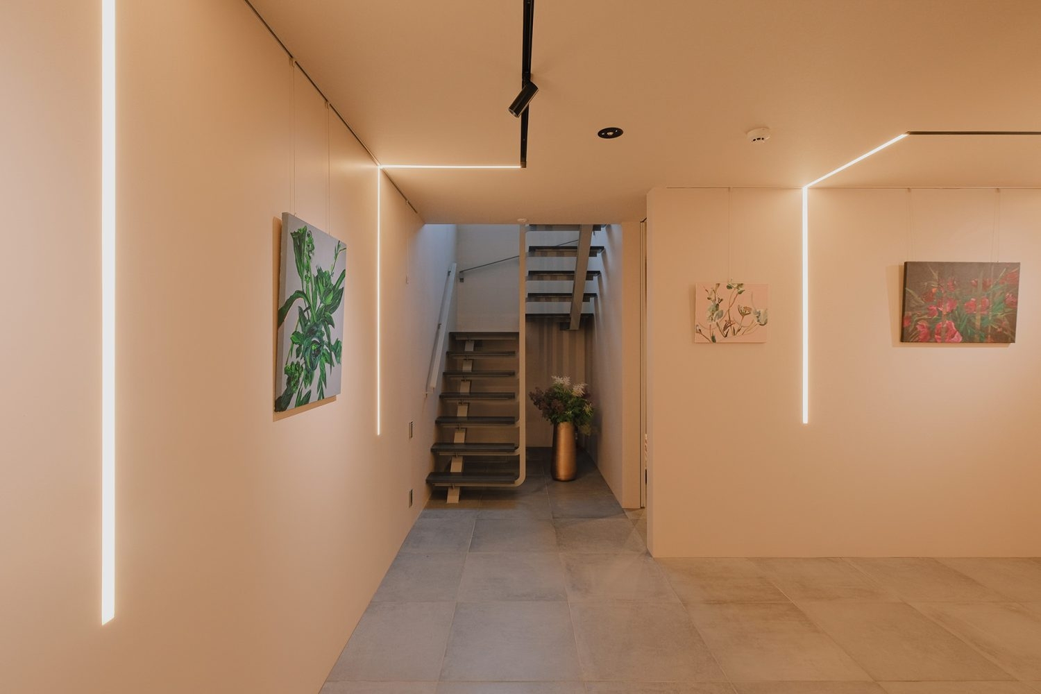 寝室につながるギャラリー