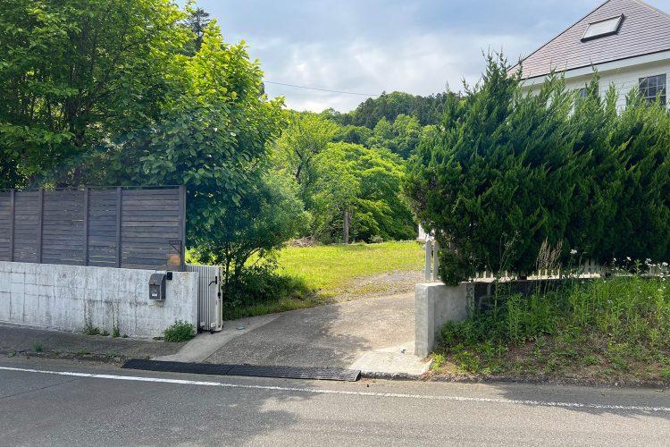 アプローチ / 敷地内トラックなど出入り可能