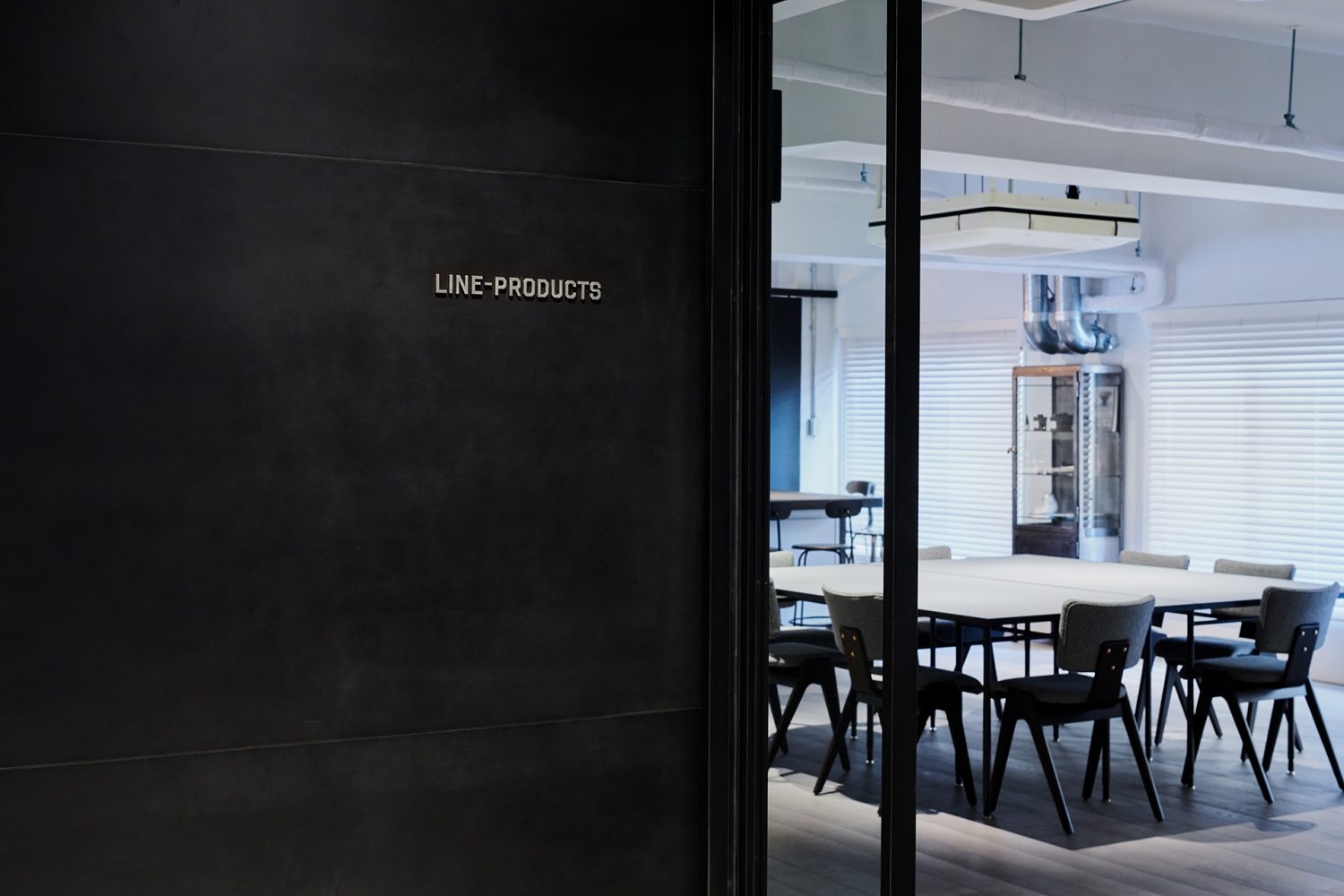 ロゴサインは取り外し可能