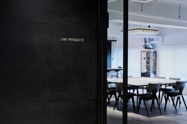 ロゴサインは取り外し可能