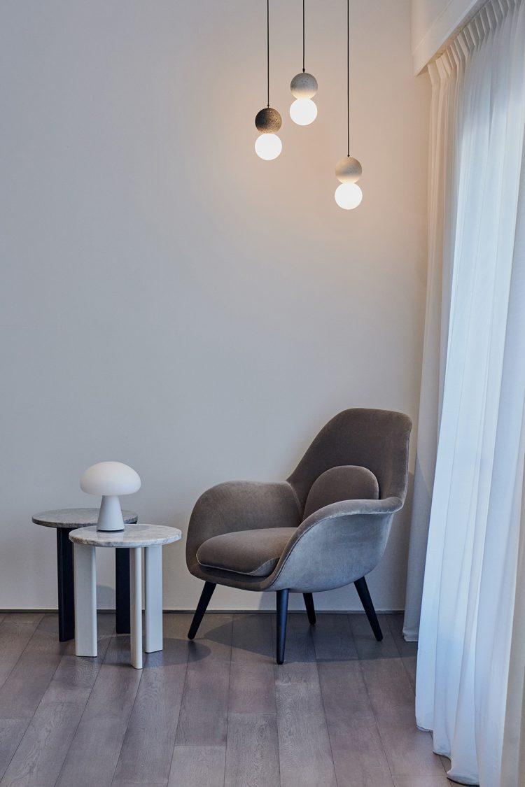 窓からの優しい光