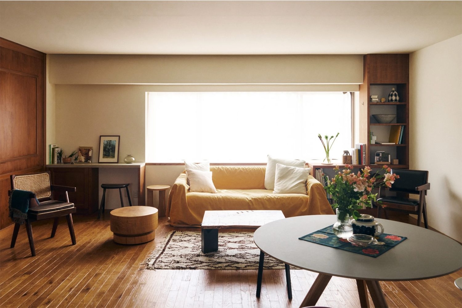 落ち着いた雰囲気のリビングダイニング