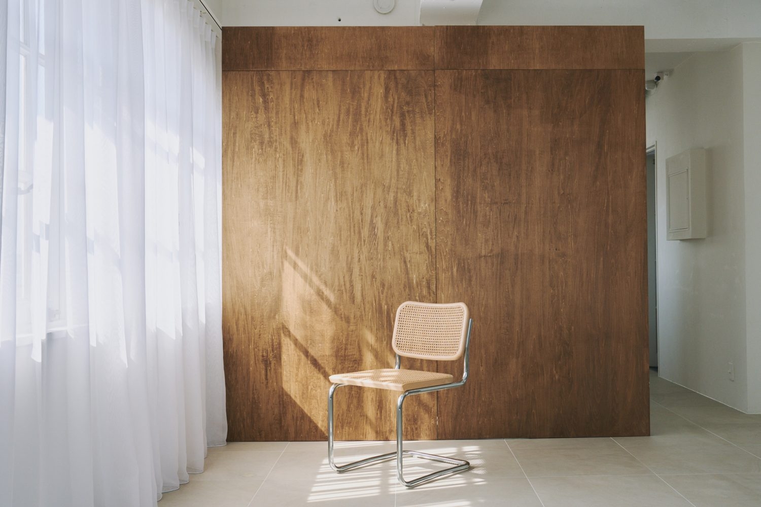 移動可能なウッド壁