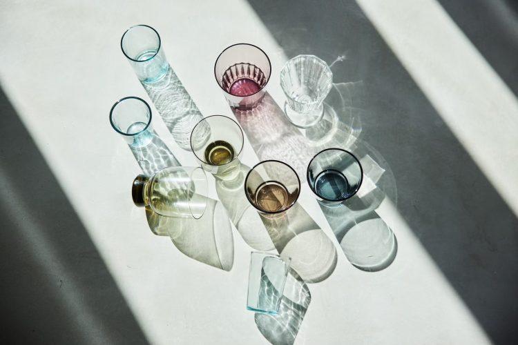 被写体を引き立てる自然光とシンプルな空間