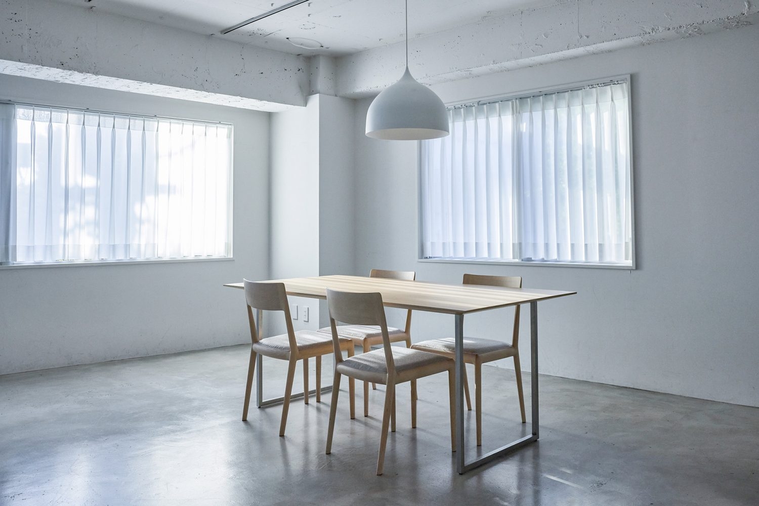 シアーカーテンでの調光も可能