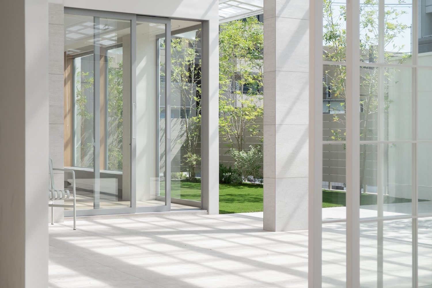 光がたっぷり入ります