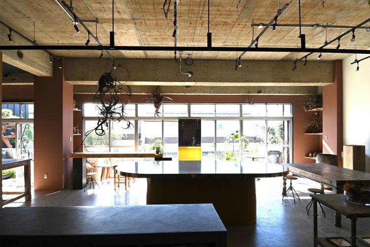 室内(廊下から)