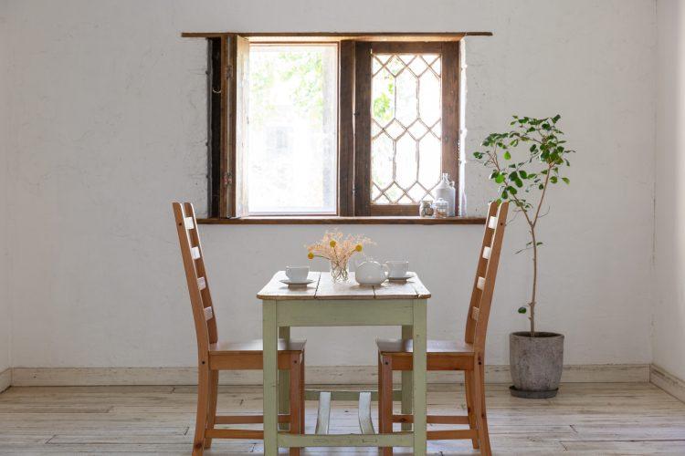 可愛らしいダイニングセット