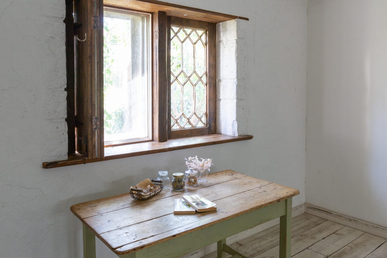 物撮りにも使用できるテーブル