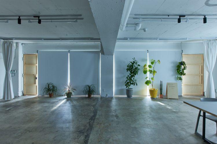 ロールカーテンを閉めた状態