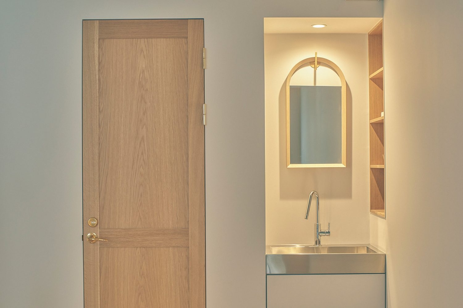 トイレ・洗面 / 鏡はmurph