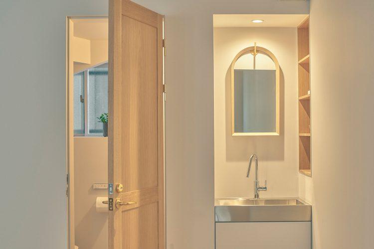 トイレの扉を開けた状態