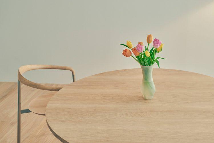 WOHL HUTTEのダイニンテーブルとチェア