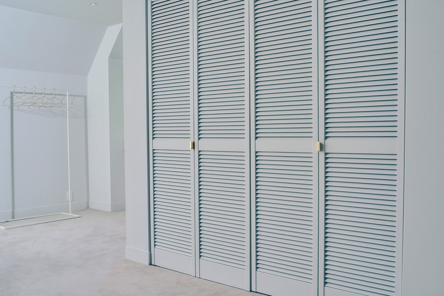 クローゼットは背景にも