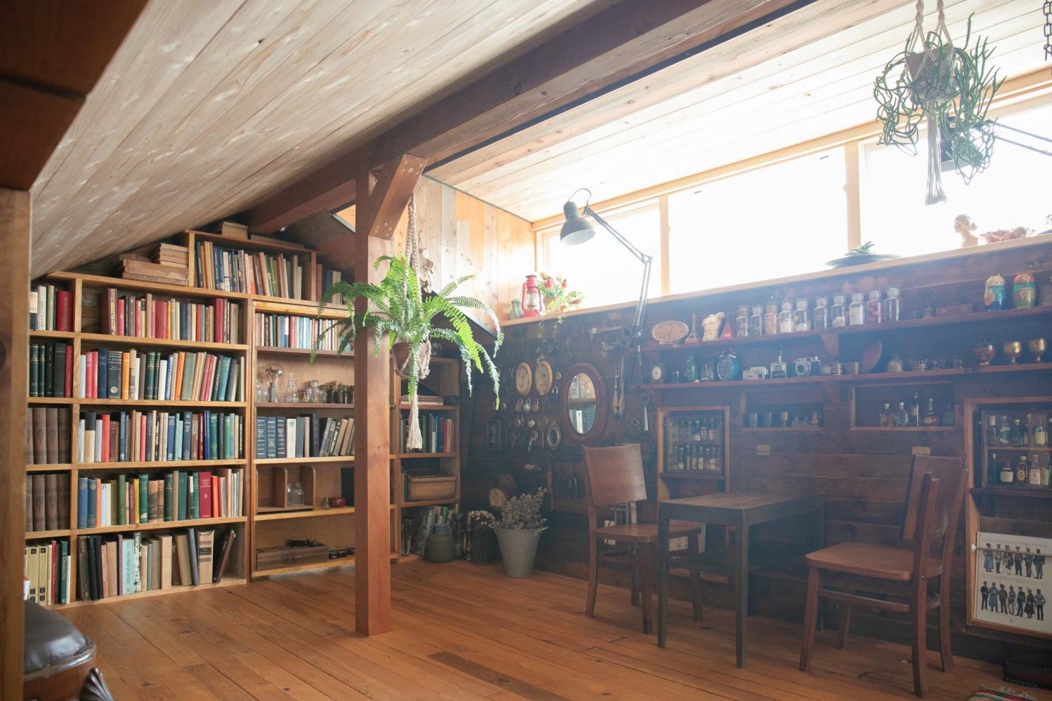 広い窓のため、外からの照明打ちも可能