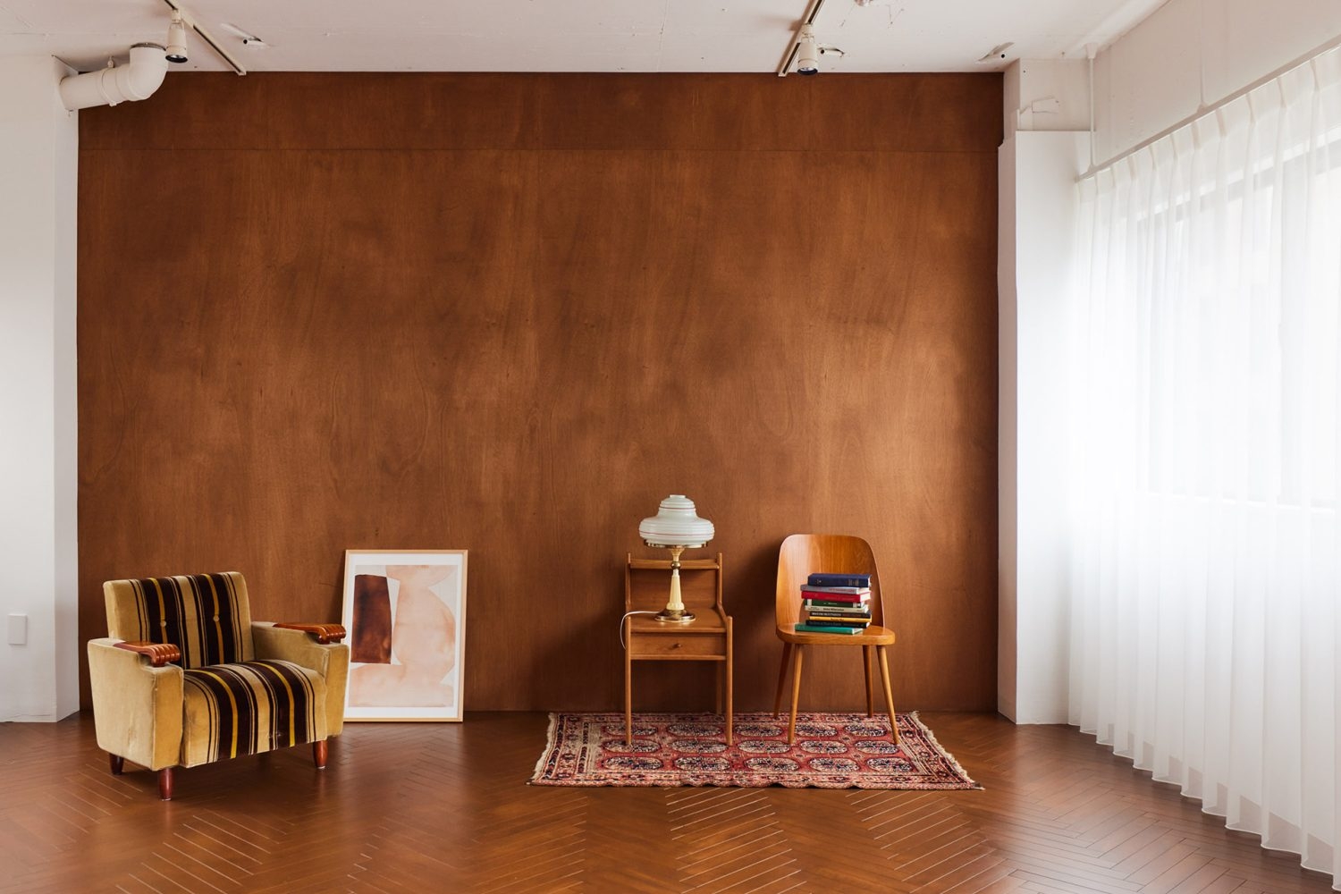 4F 木壁とヘリンボーンのスペース