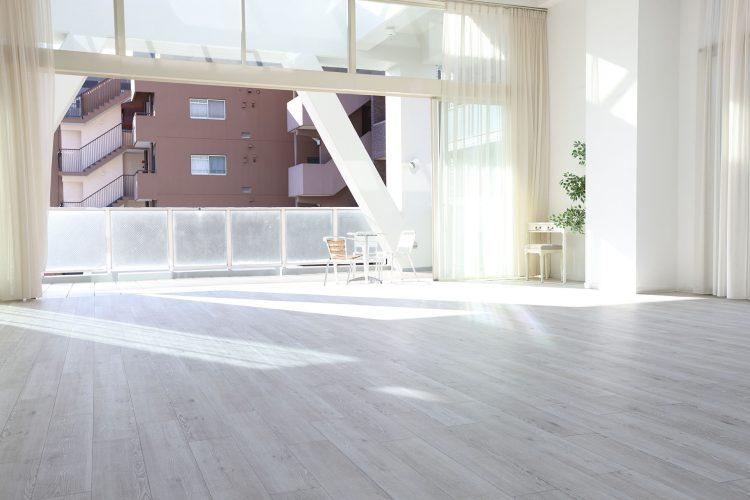 白っぽいフローリング