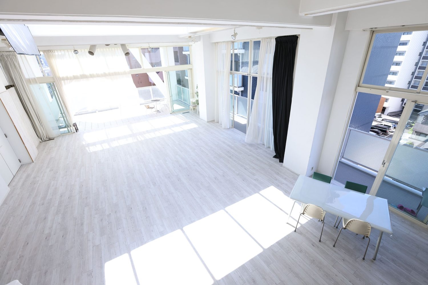 ロフトから俯瞰撮影