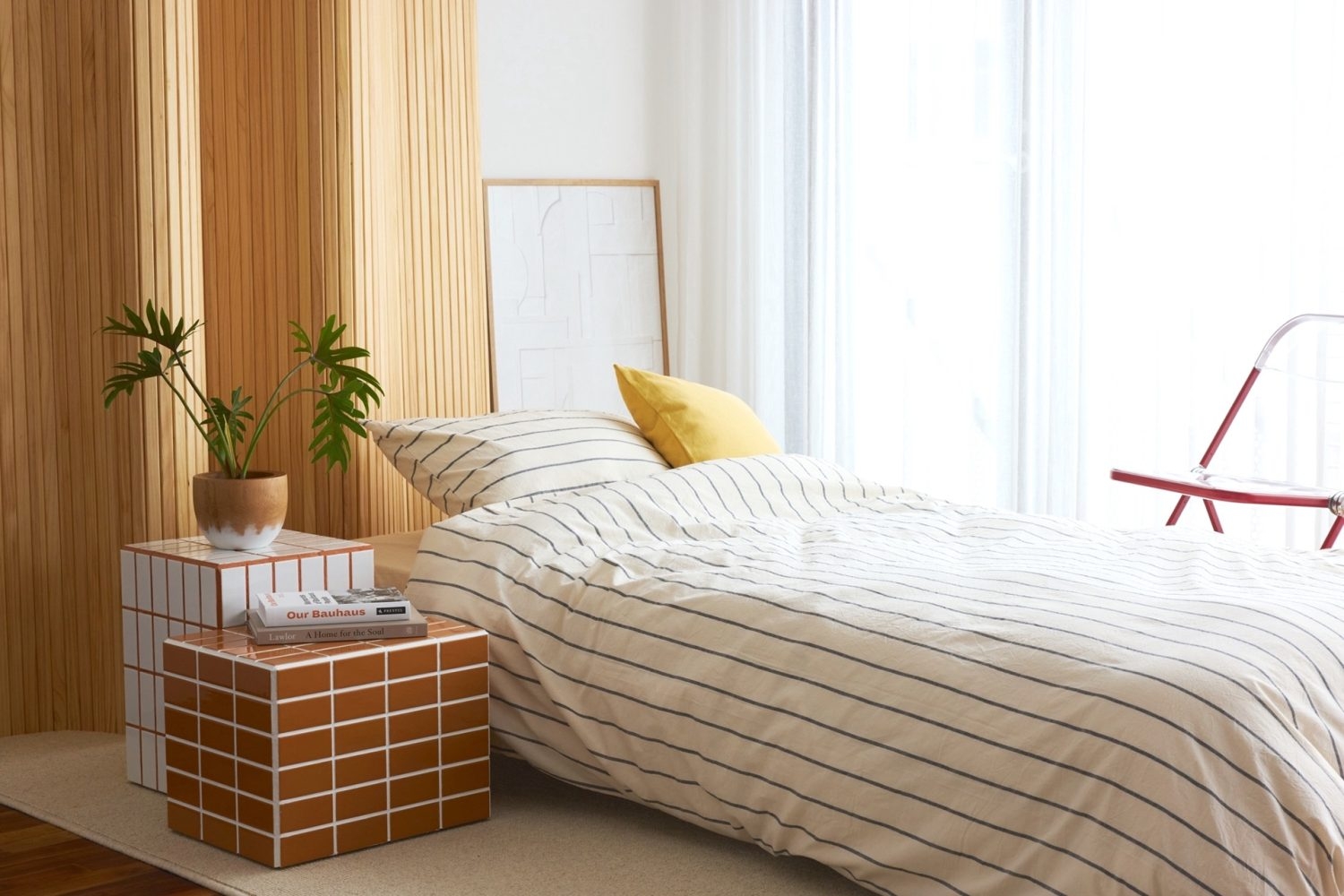 ニュアンスあるベッドルーム