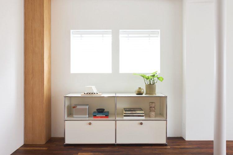 小物が映えるピュアホワイトのUSMハラー