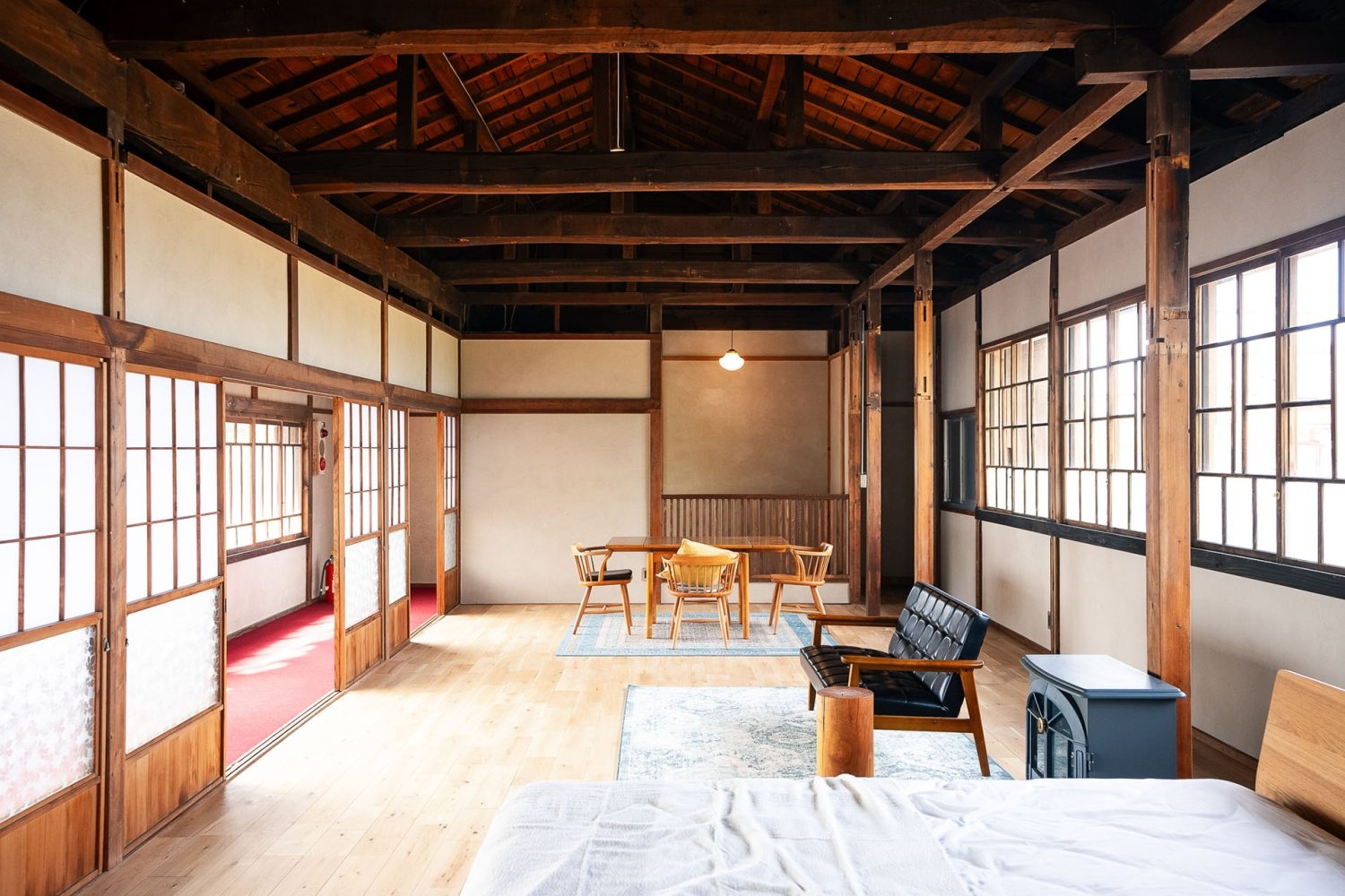 天井高4.2m 梁が美しい2Fリビング