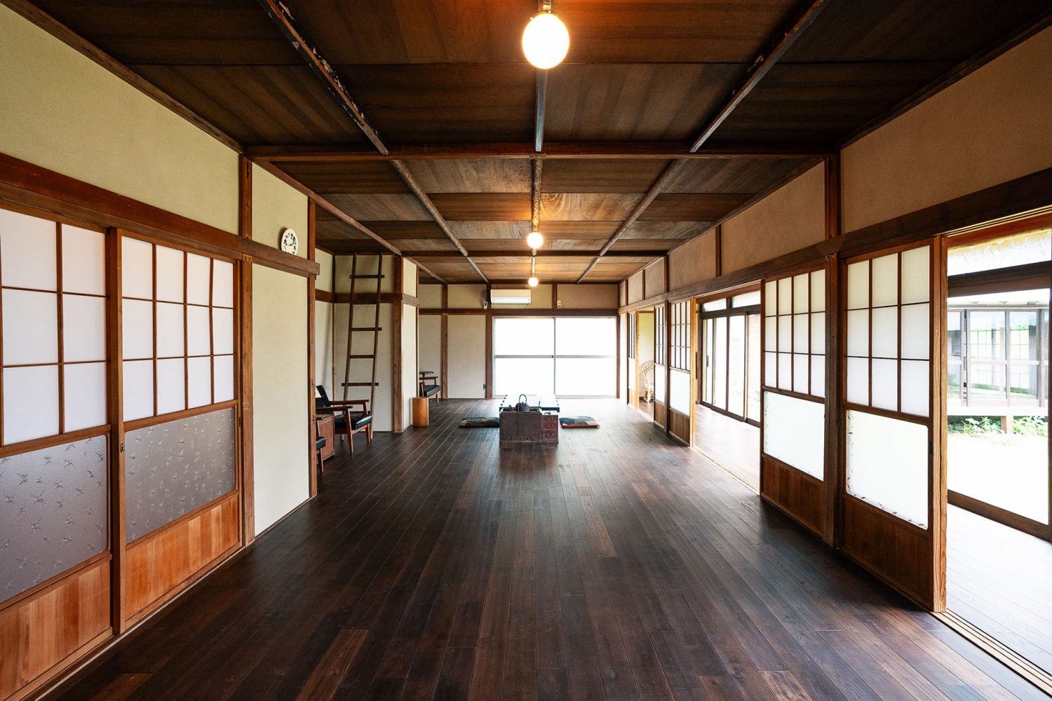 囲炉裏のある1F大部屋(41.4㎡)