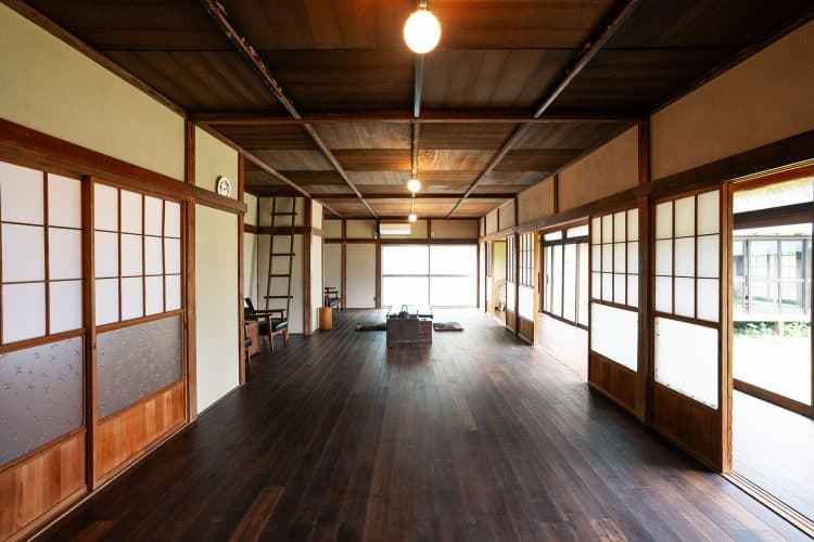 囲炉裏のある1F大部屋(41.4㎡)