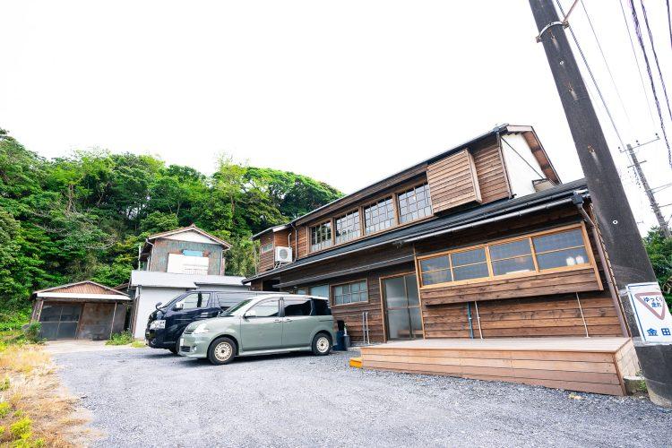 スタジオ海側 駐車スペース