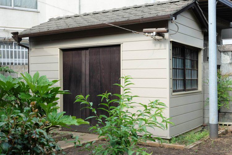 物置小屋外観