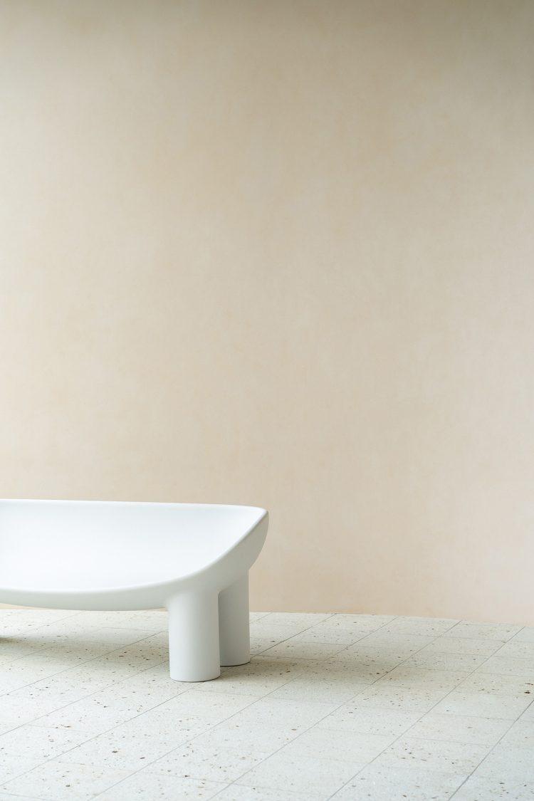 landscape / 壁面の質感を活かしたファッション撮影も