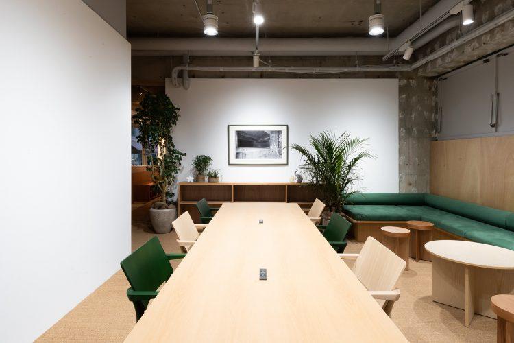 オフィス / 撮影のほか控室としても使用可能