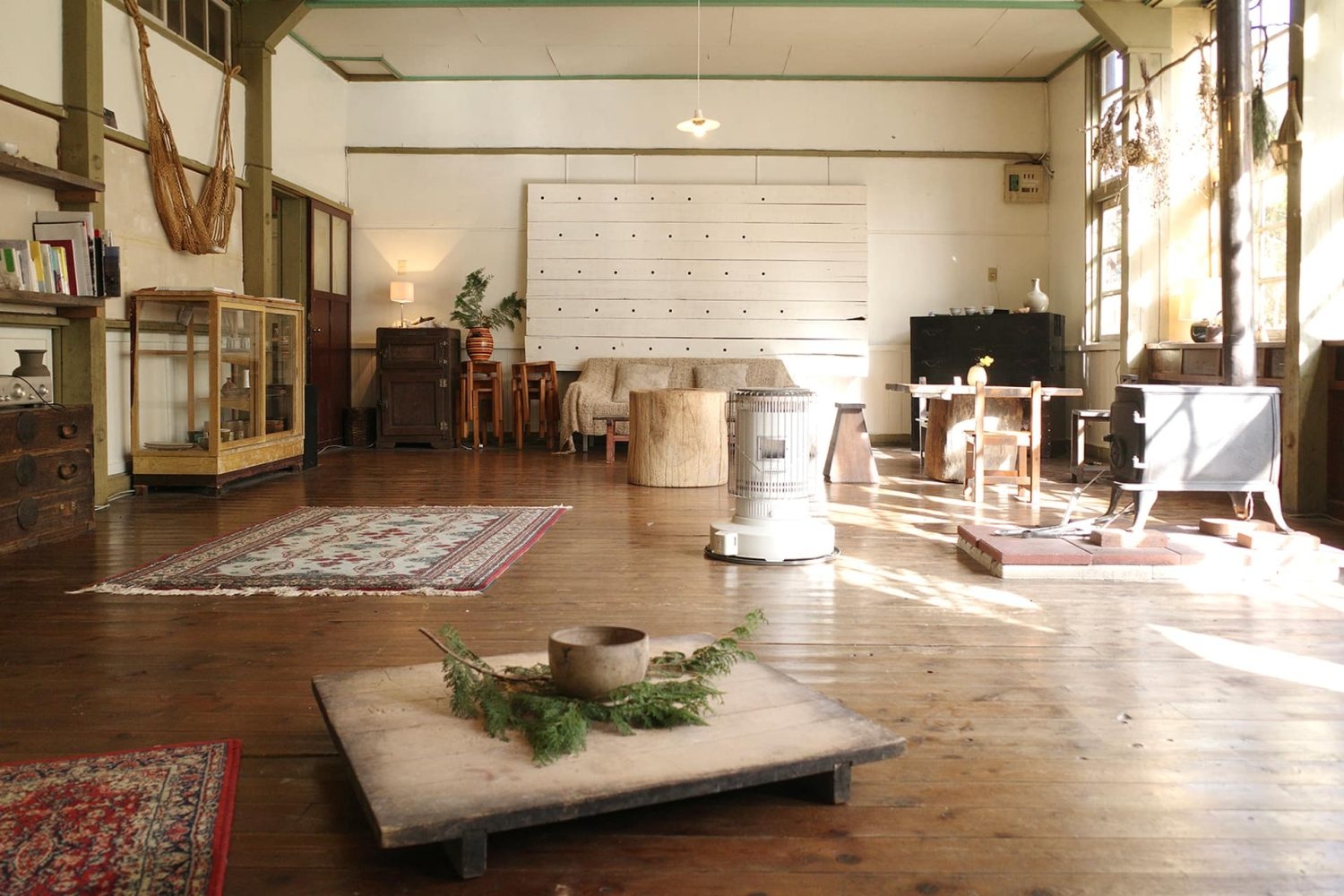 教室内の小物などを移動することも