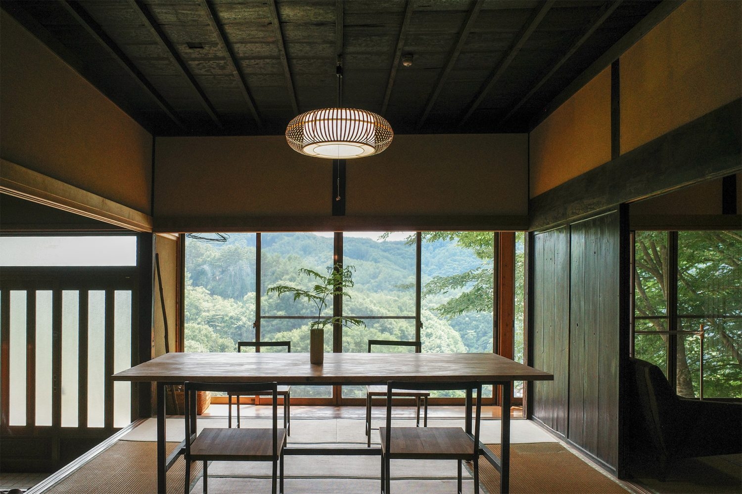 オプション:0site house / 大自然を望める古民家空間