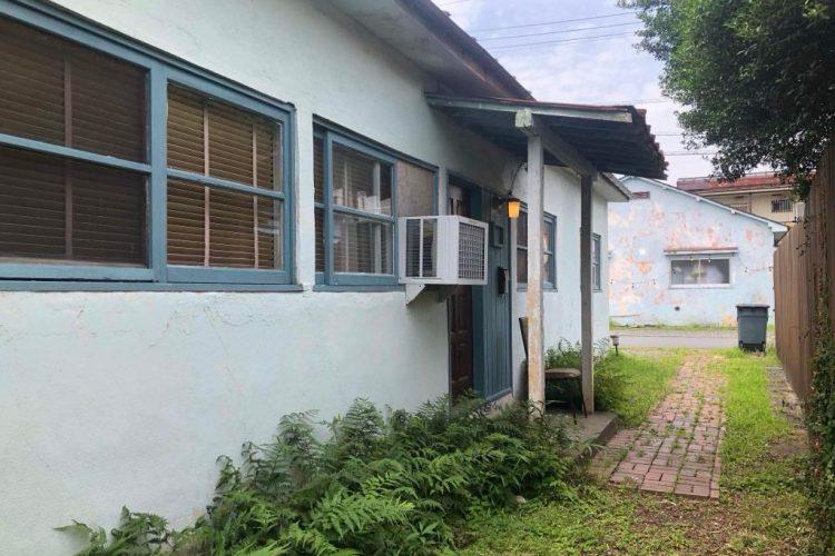 モルタル吹き上げの外壁