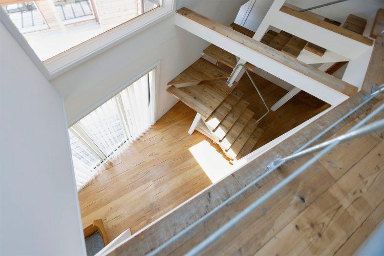 2F 廊下からの俯瞰撮影