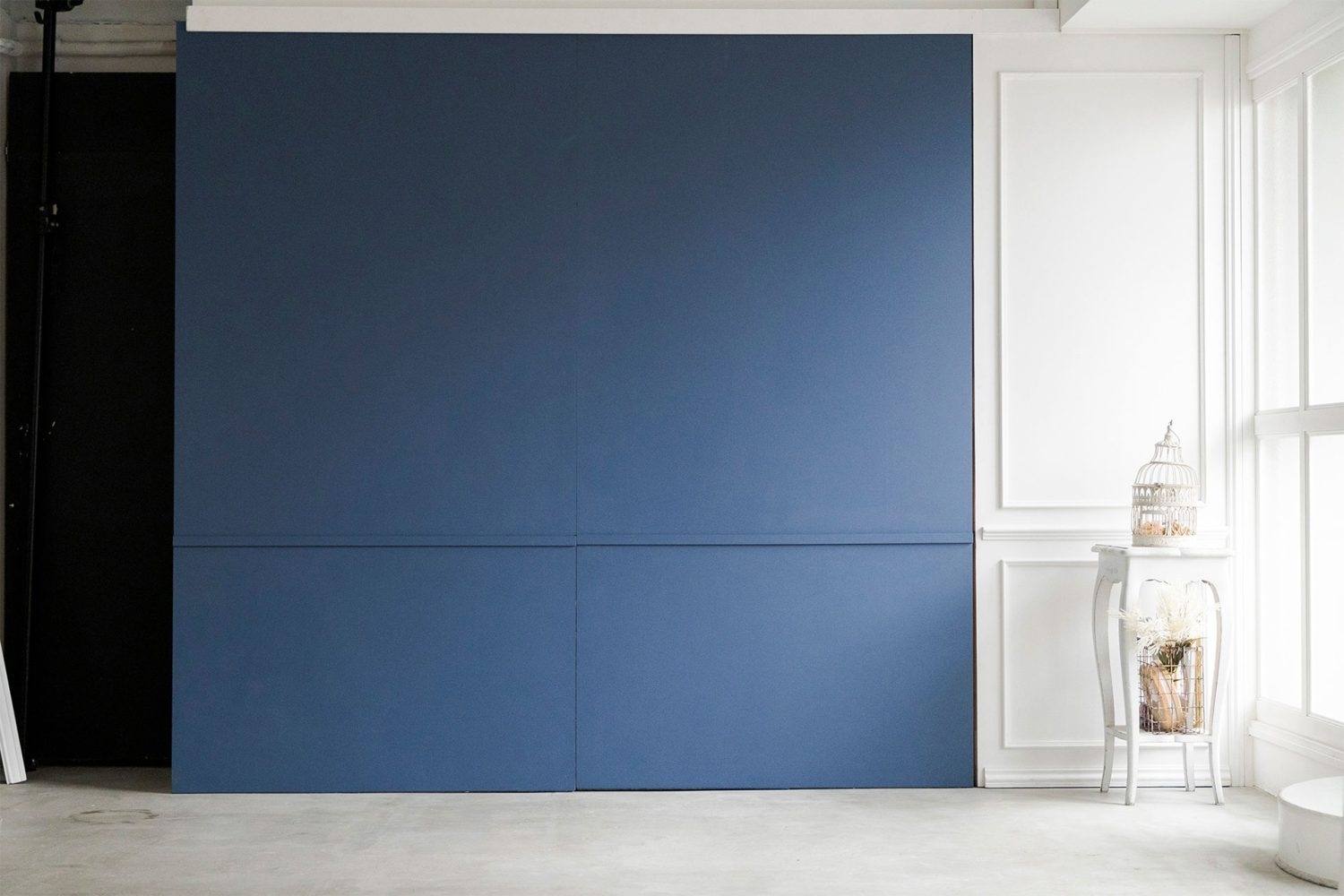 北側 / ブルーの可動壁