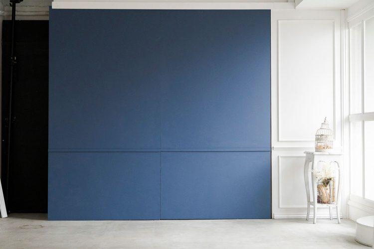 北側 / ブルーの可動壁