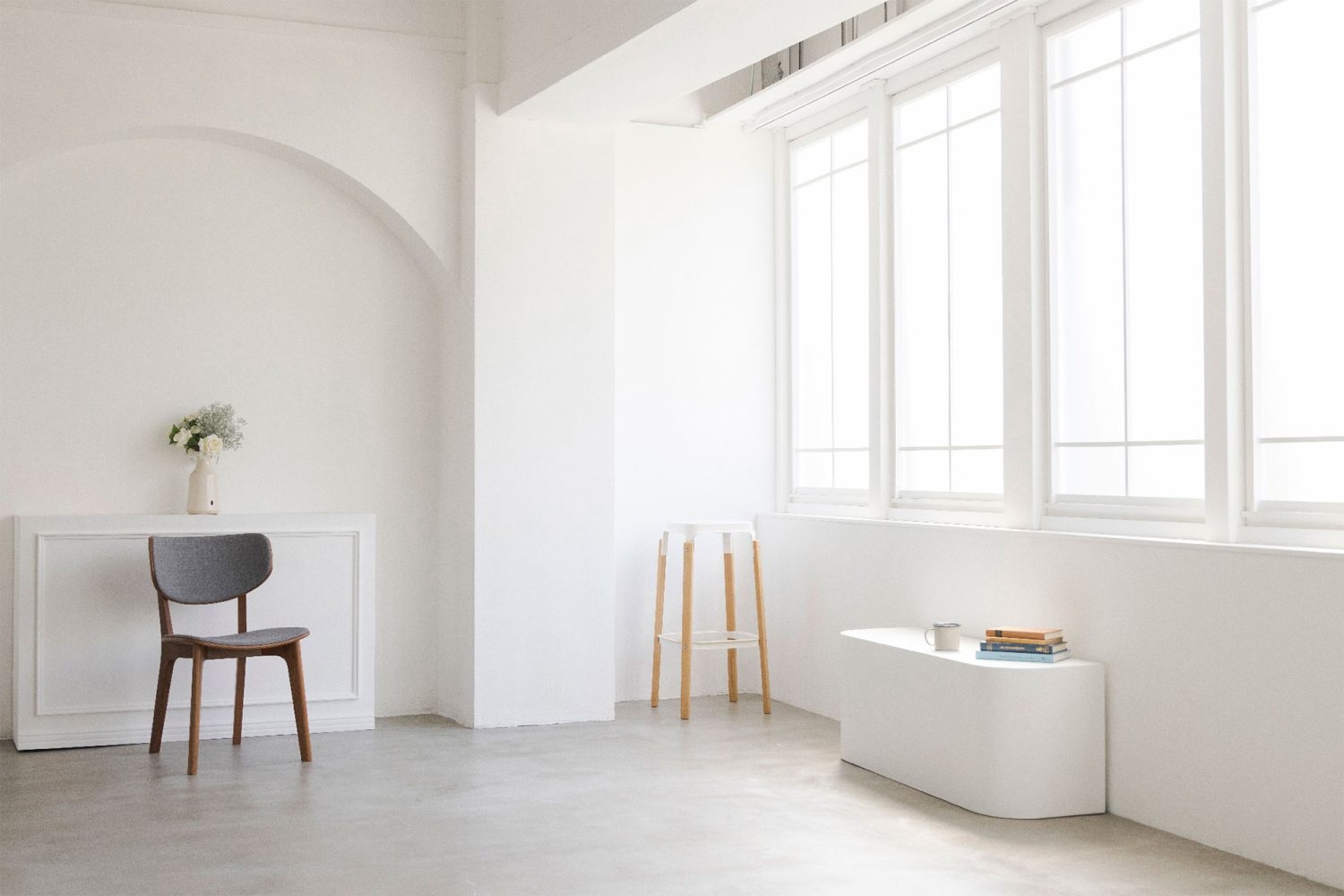 南側 / 壁面の陰影を活かして撮影可能