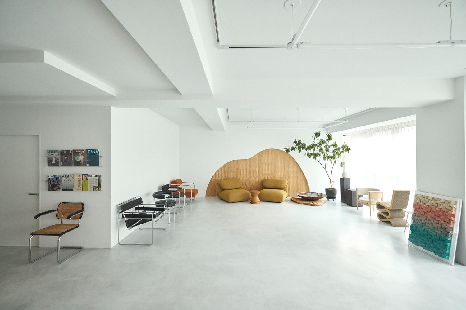 白を基調としたワンフロア