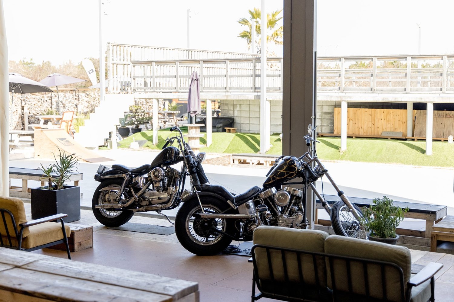 バーチカルランプ内 / ヴィンテージバイク(事前要相談)