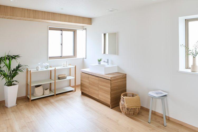 2面採光で明るい洗面スペース