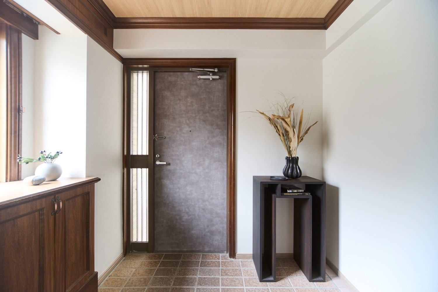 自然光の入る玄関でも撮影可能