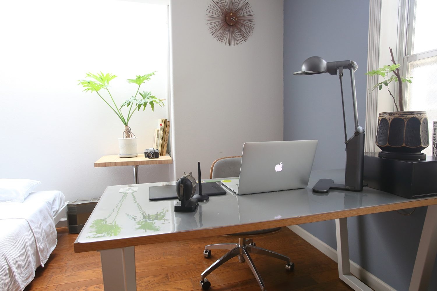 1st 1F / 一人暮らし設定やテレワークシーンの撮影に