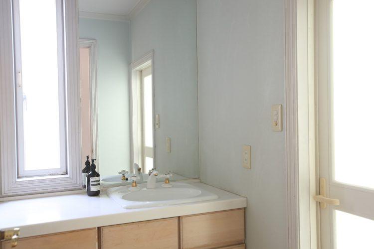 1st 1F / 物撮りにもオススメな洗面