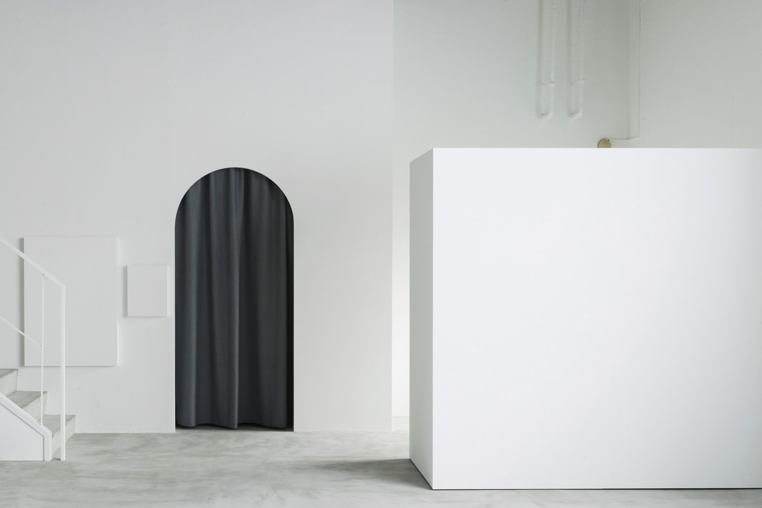 使い勝手のよい可動白壁