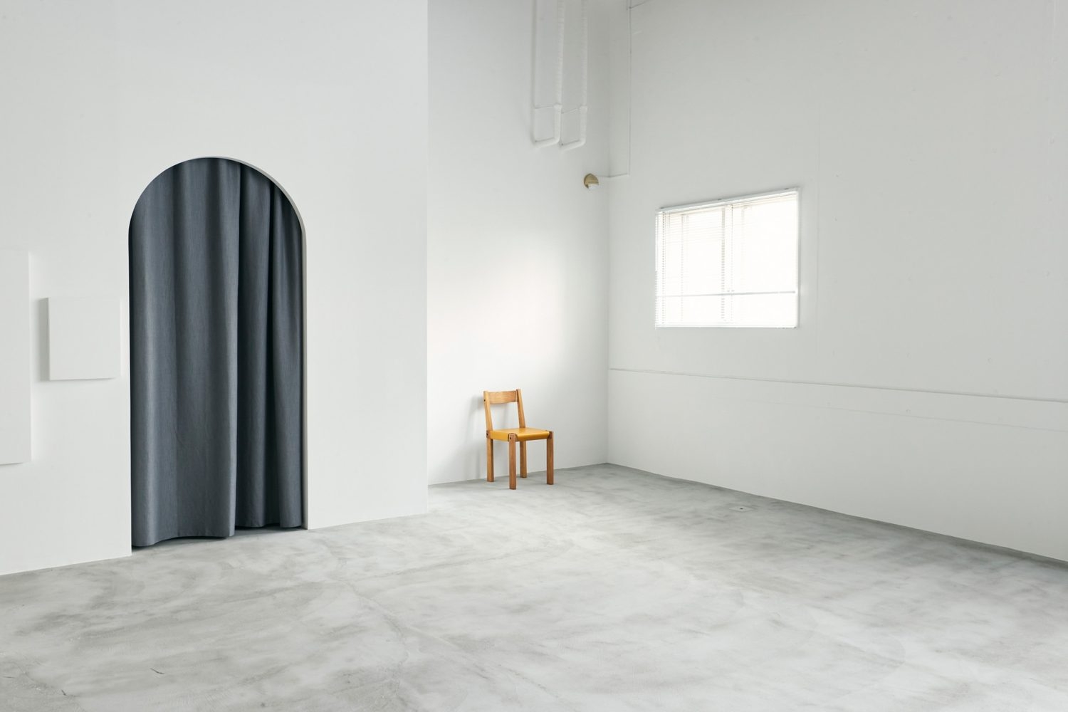 窓からの自然光