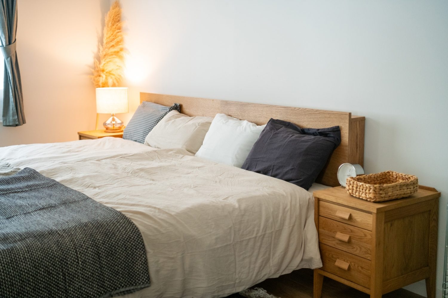 あたたかみのあるナチュラルなベッド