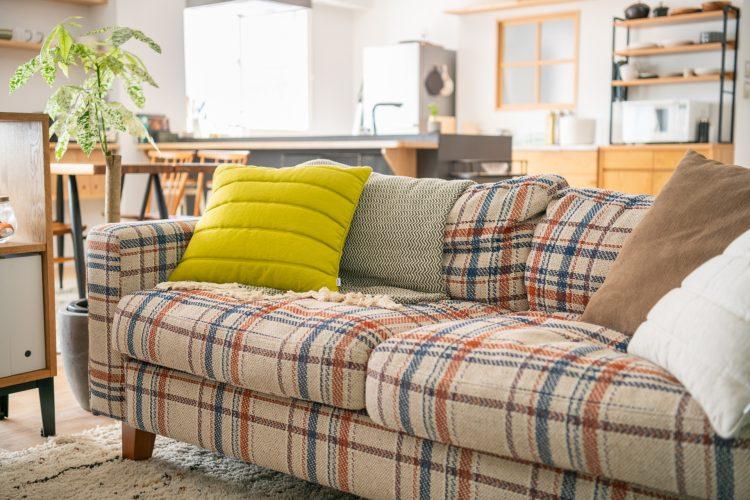 ゆったり座れるツーシーターソファ