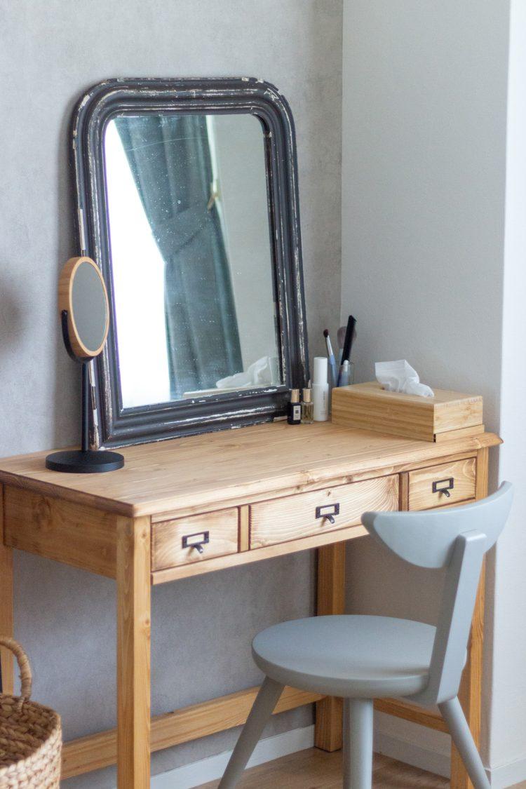 メイク台としても使えます